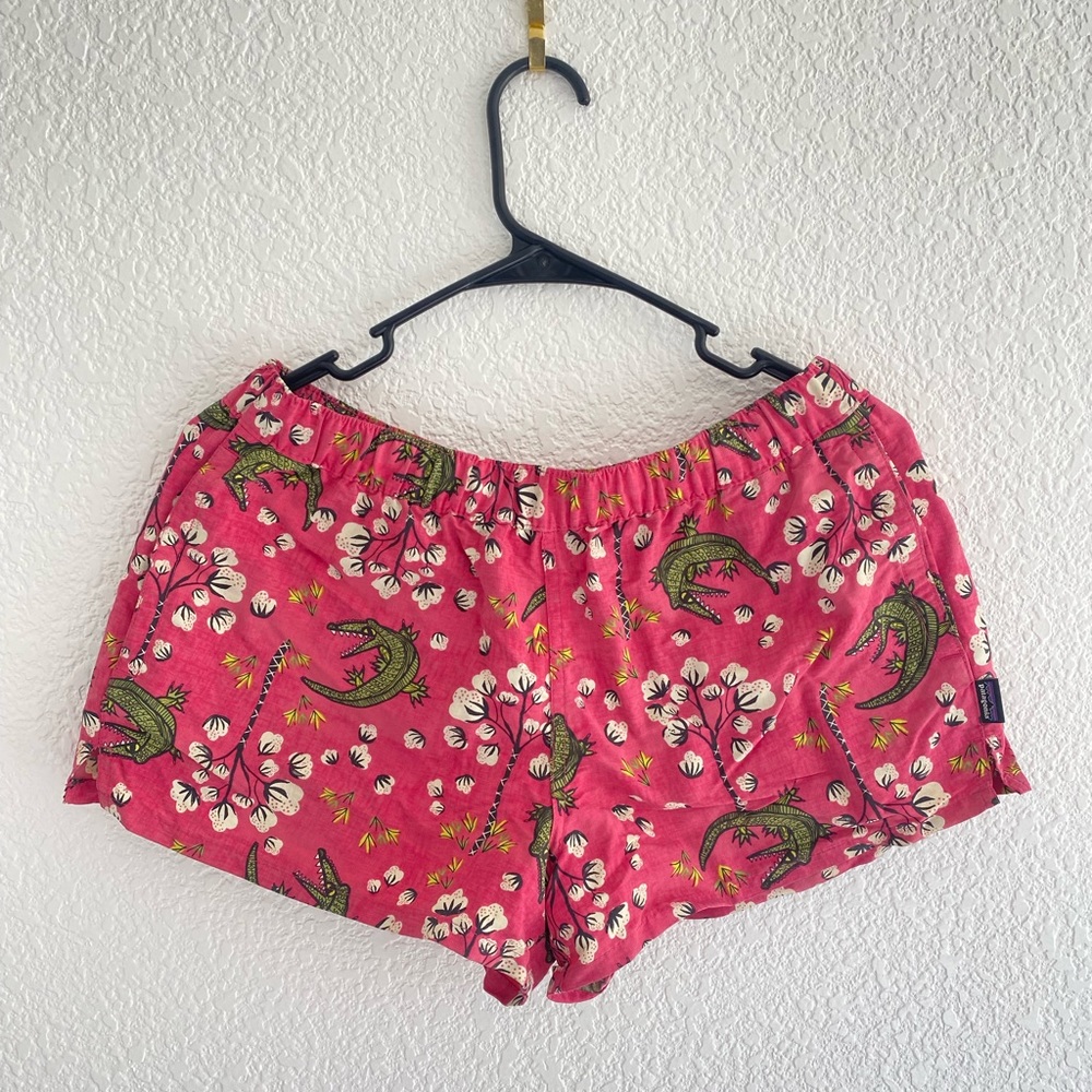 Patagonia alligator print Baggie shorts